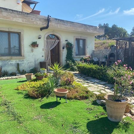 Villa Radiosa Gravina in Puglia Extérieur photo